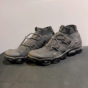 SOLD - Nike Air VaporMax Utility - Triple Black - SOLD